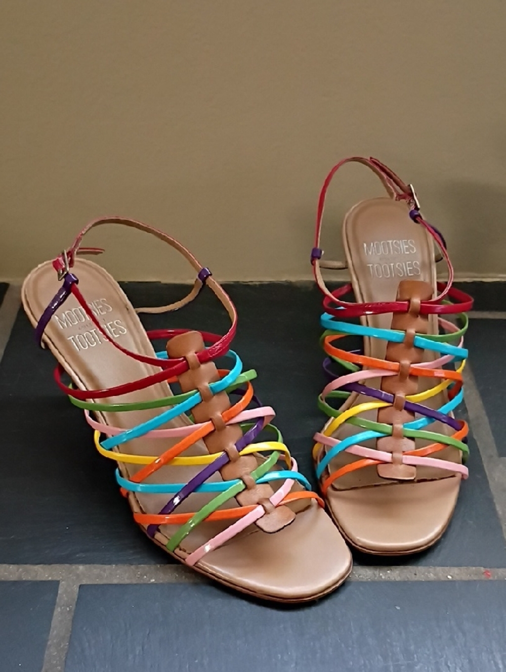 Mootsies Tootsies women’s sandal Rainbow Strappy Heeled dressy open toe sz 7 - Picture 4 of 8